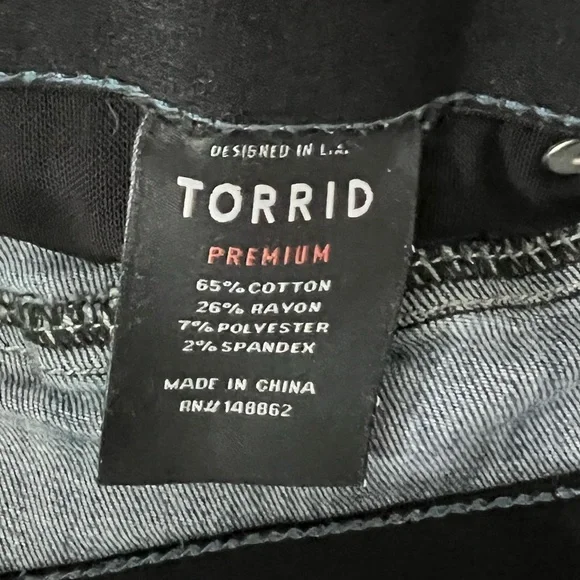 Torrid Premium Bombshell Skinny Jeans - Picture 6 of 7